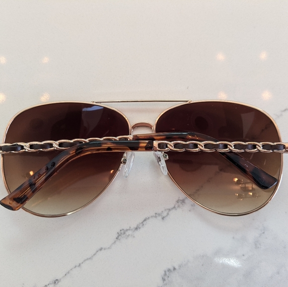 2/15 Embellished Aviator Sunglasses - Picture 2 of 3